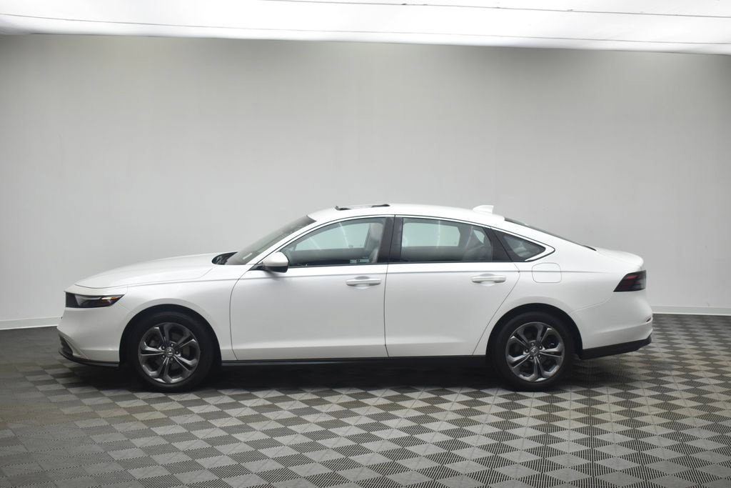 Used 2023 Honda Accord EX image 9