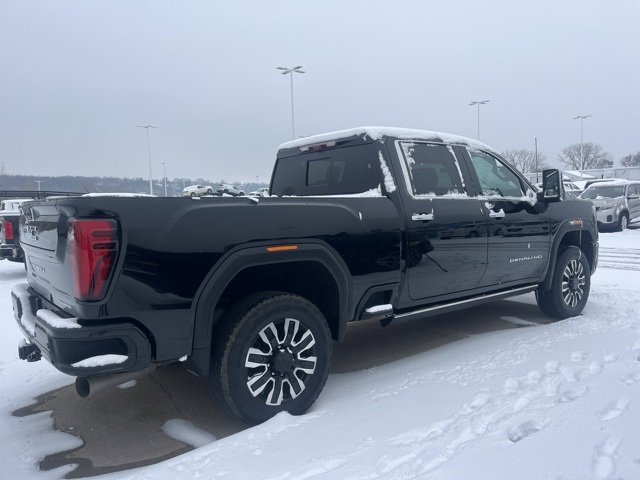 Used 2024 GMC Sierra 2500 Denali Ultimate image 2