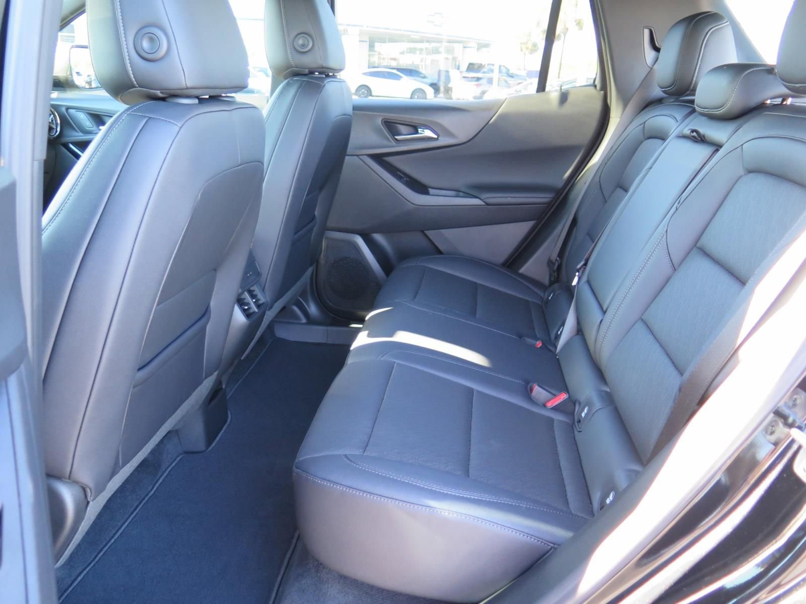 New 2026 Chevrolet Equinox LT w/ Convenience Package II image 14