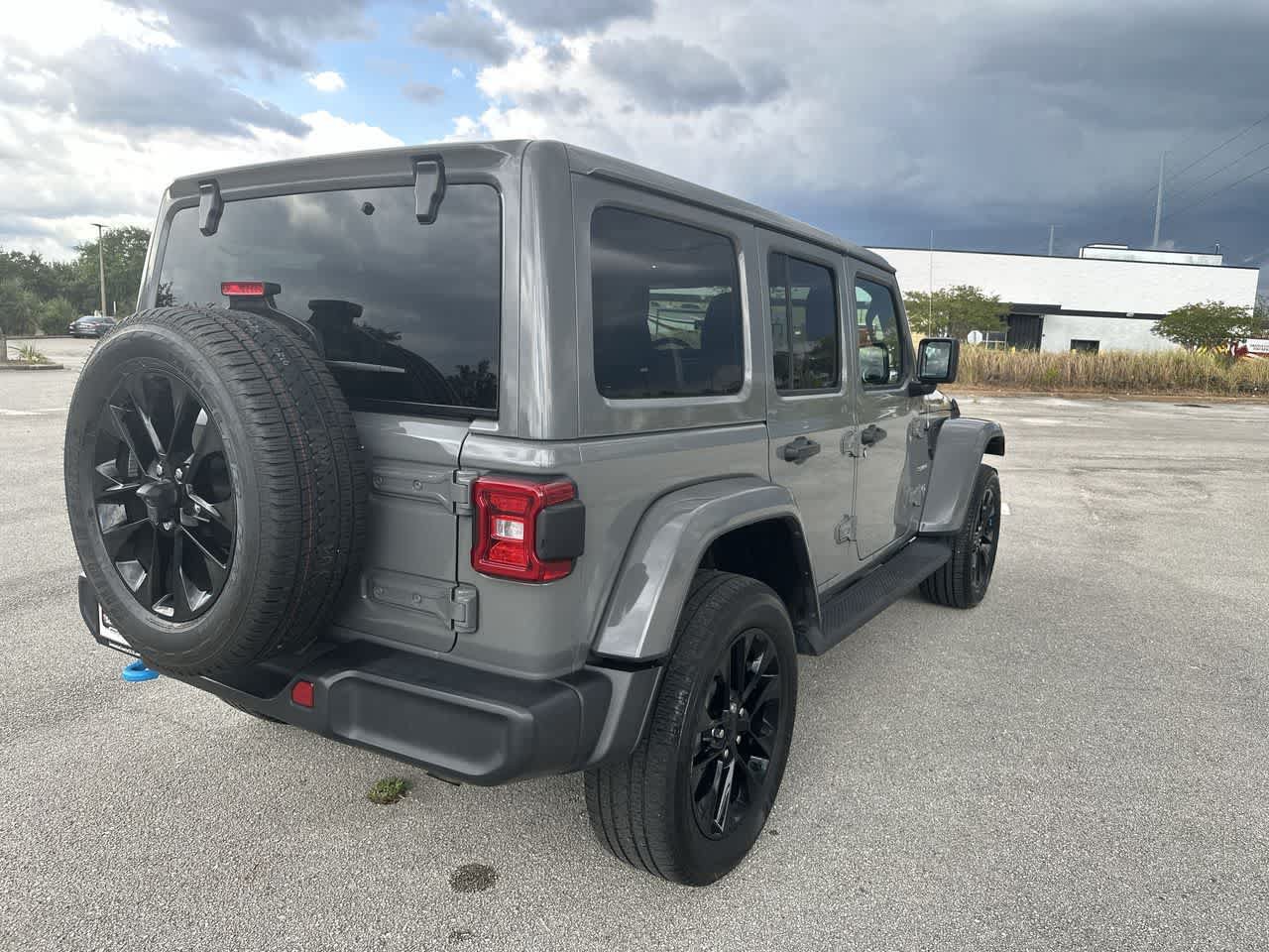 Certified 2022 Jeep Wrangler Unlimited Sahara AWD/4WD image 14