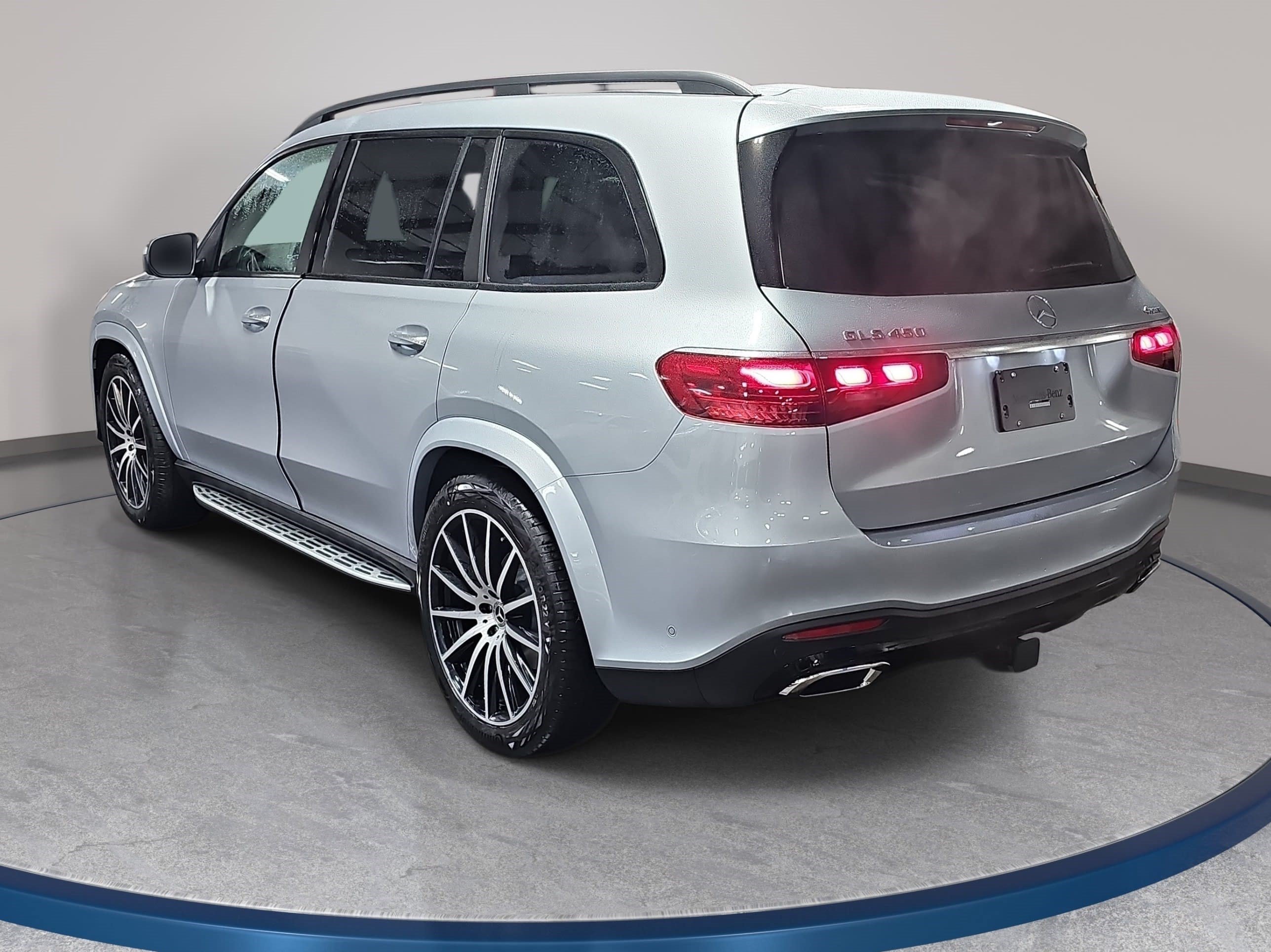 New 2026 Mercedes-Benz GLS 450 4MATIC image 7