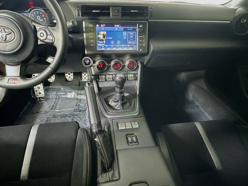 Used 2025 Toyota GR86 Premium RWD image 15
