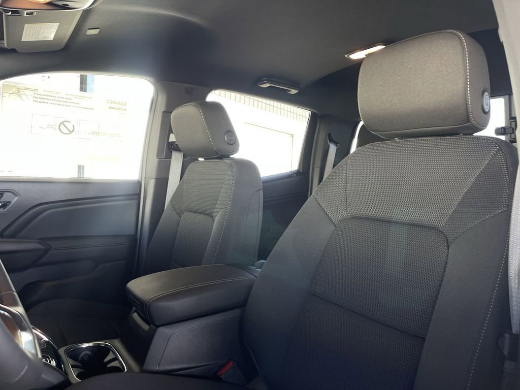 New 2026 GMC Canyon Elevation w/ Convenience Package image 18