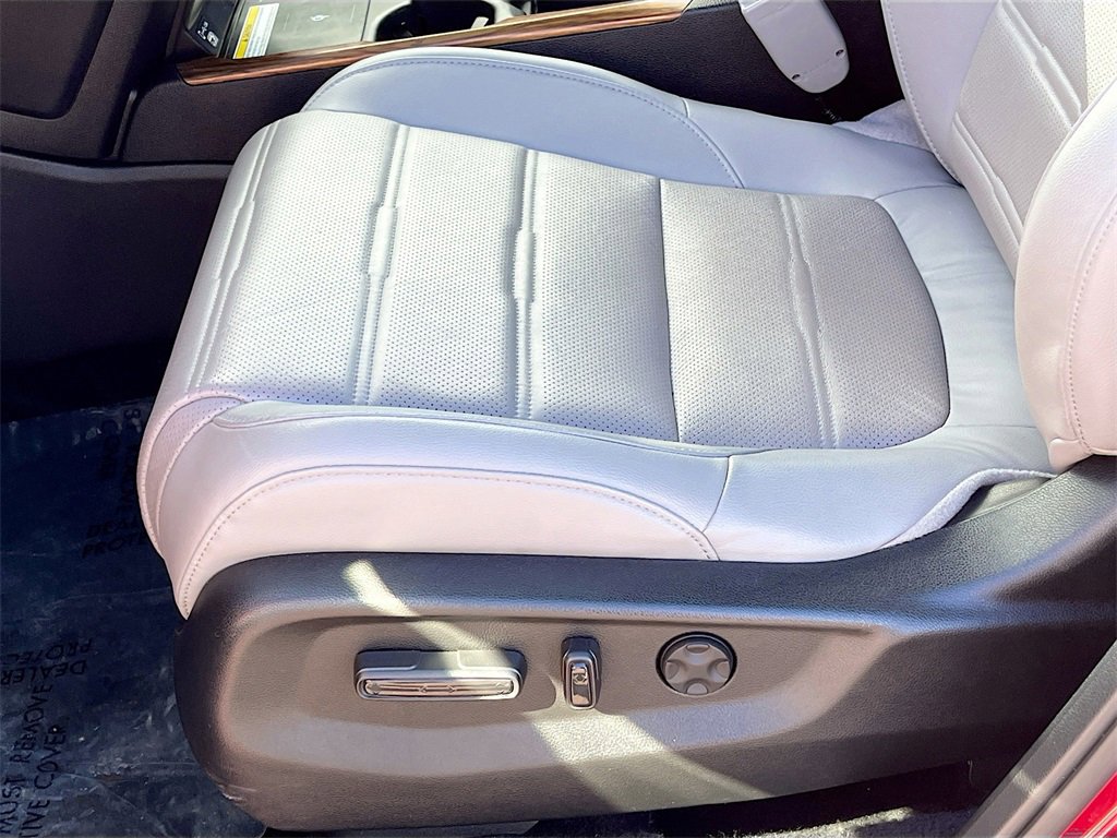 Used 2022 Honda CR-V Touring image 19