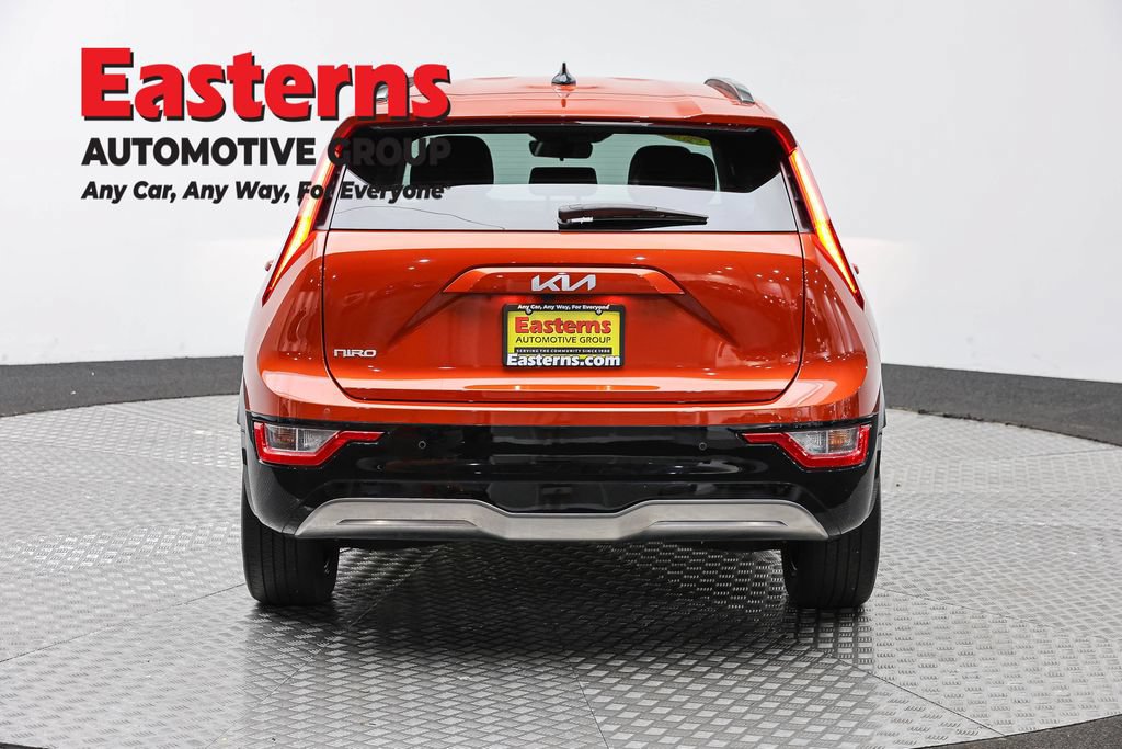Used 2023 Kia Niro Wind w/ Wind Preserve Package FWD image 6