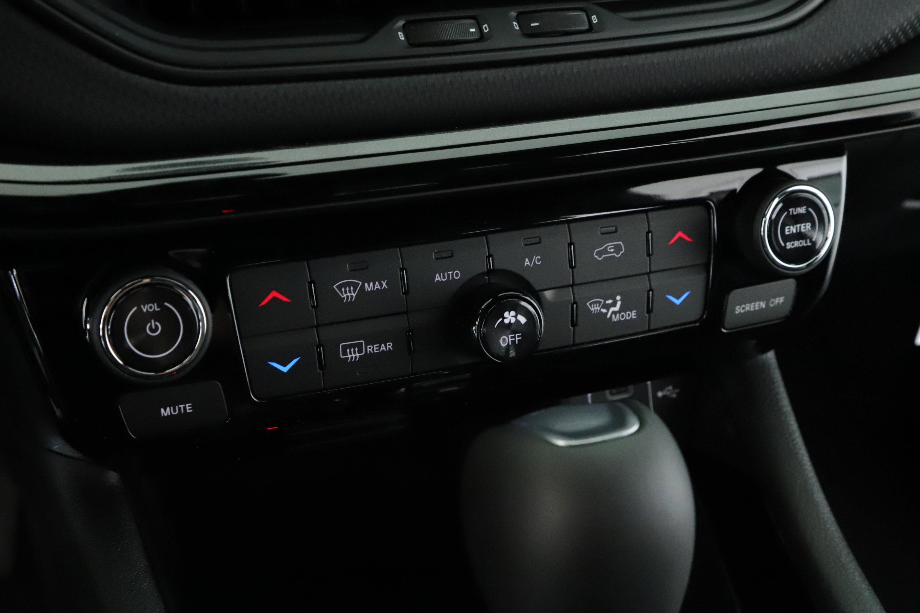 New 2026 Jeep Compass Limited image 14