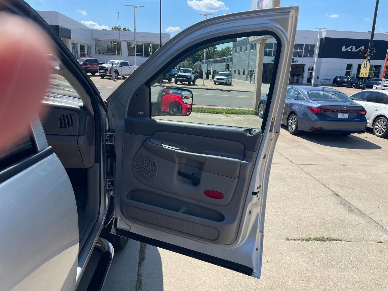 Used 2005 Dodge Ram 2500 Truck SLT w/ Trailer Tow Group image 14