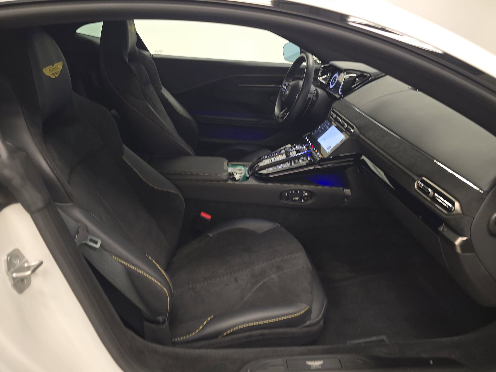 Used 2025 Aston Martin V8 Vantage Coupe