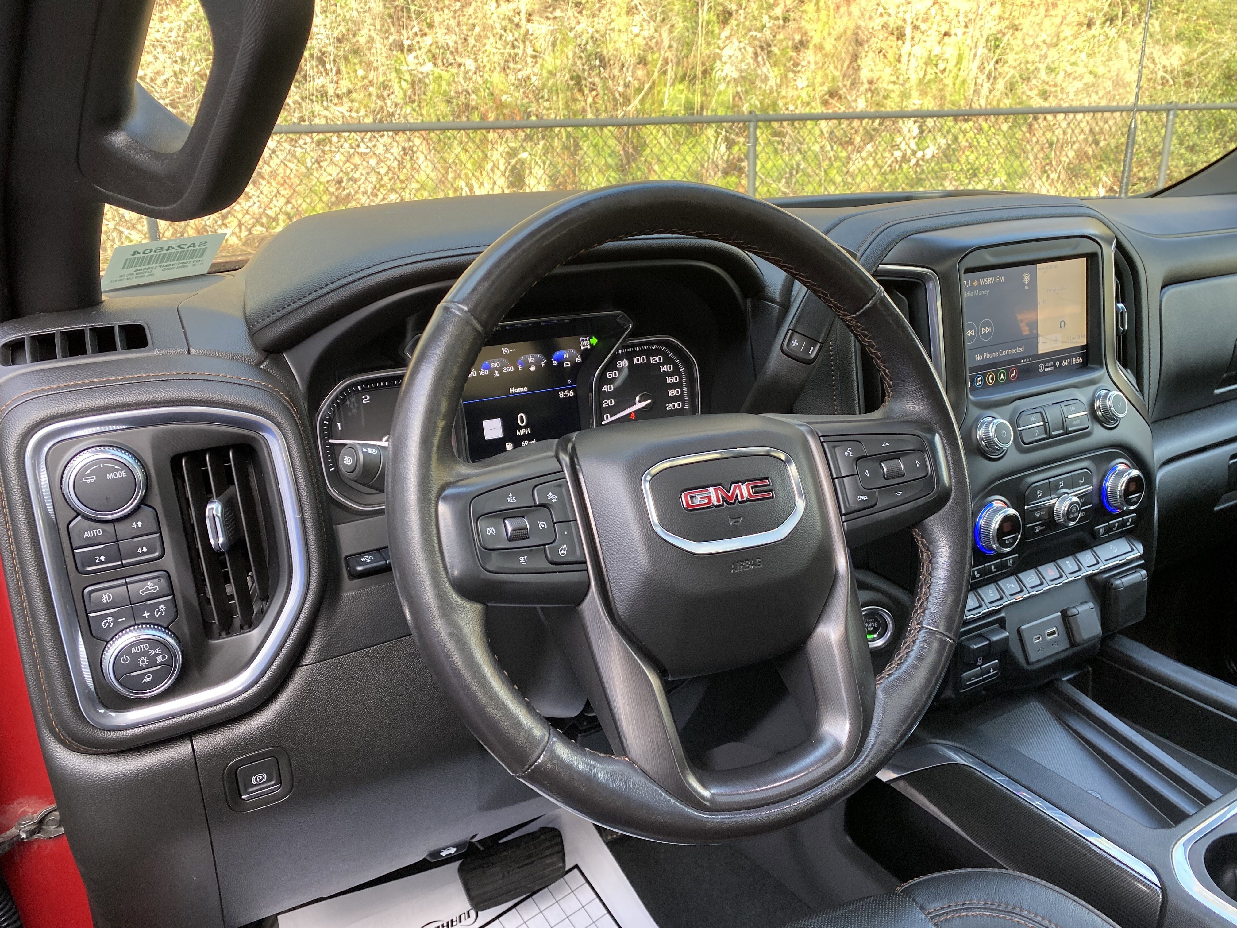 Used 2021 GMC Sierra 2500 AT4 w/ AT4 Premium Plus Package image 18