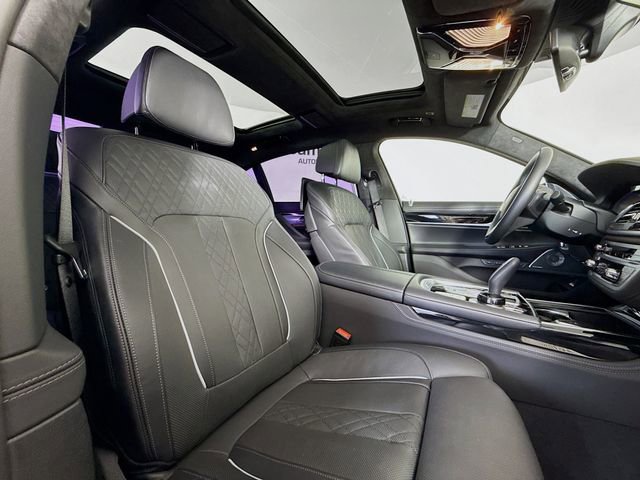 Used 2022 BMW ALPINA B7 xDrive ALPINA B7 xDrive w/ Luxury Rear Seating Package image 31