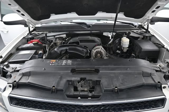Used 2014 Chevrolet Suburban LT AWD/4WD image 40