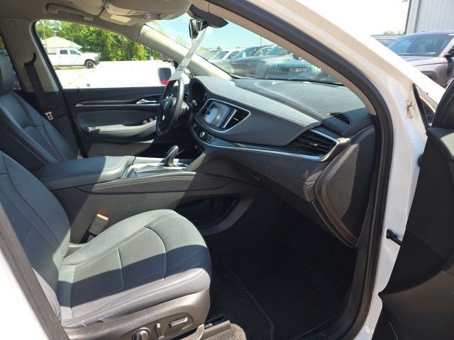 Used 2019 Buick Enclave Essence AWD/4WD image 15