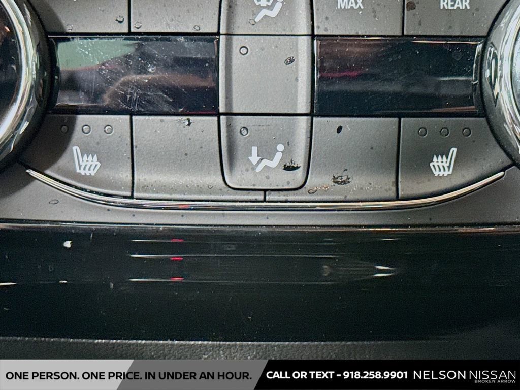 Used 2025 Chevrolet Trax ACTIV FWD image 19