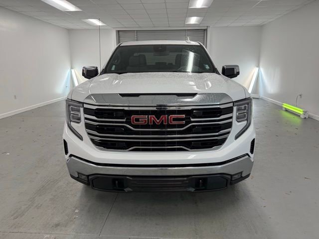 New 2026 GMC Sierra 1500 SLT image 2