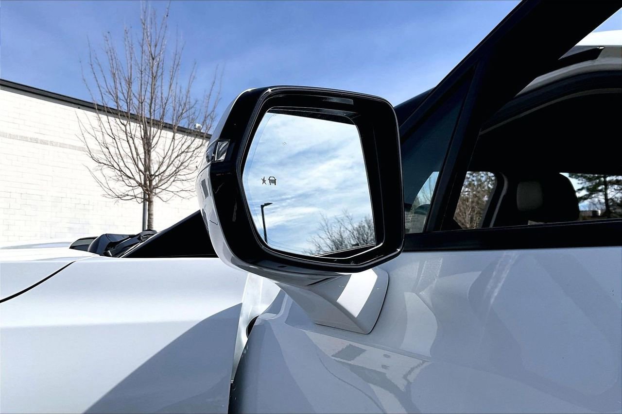 Used 2024 Chevrolet Blazer LT image 27