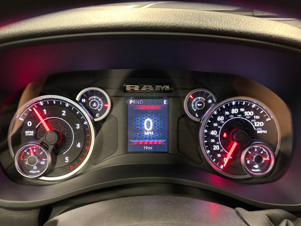 New 2026 RAM 2500 Tradesman AWD/4WD image 10
