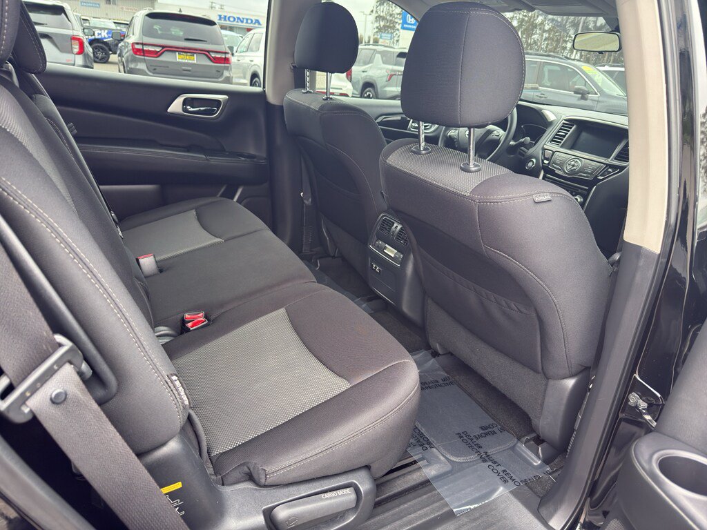 Used 2020 Nissan Pathfinder S AWD/4WD image 19