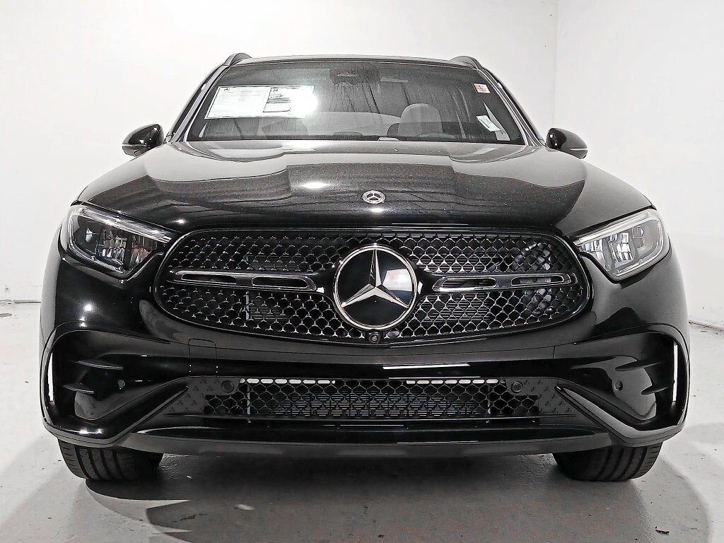 New 2027 Mercedes-Benz GLC 300 4MATIC image 2