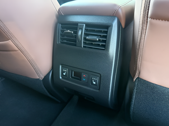 New 2026 Mitsubishi Outlander SEL FWD image 26