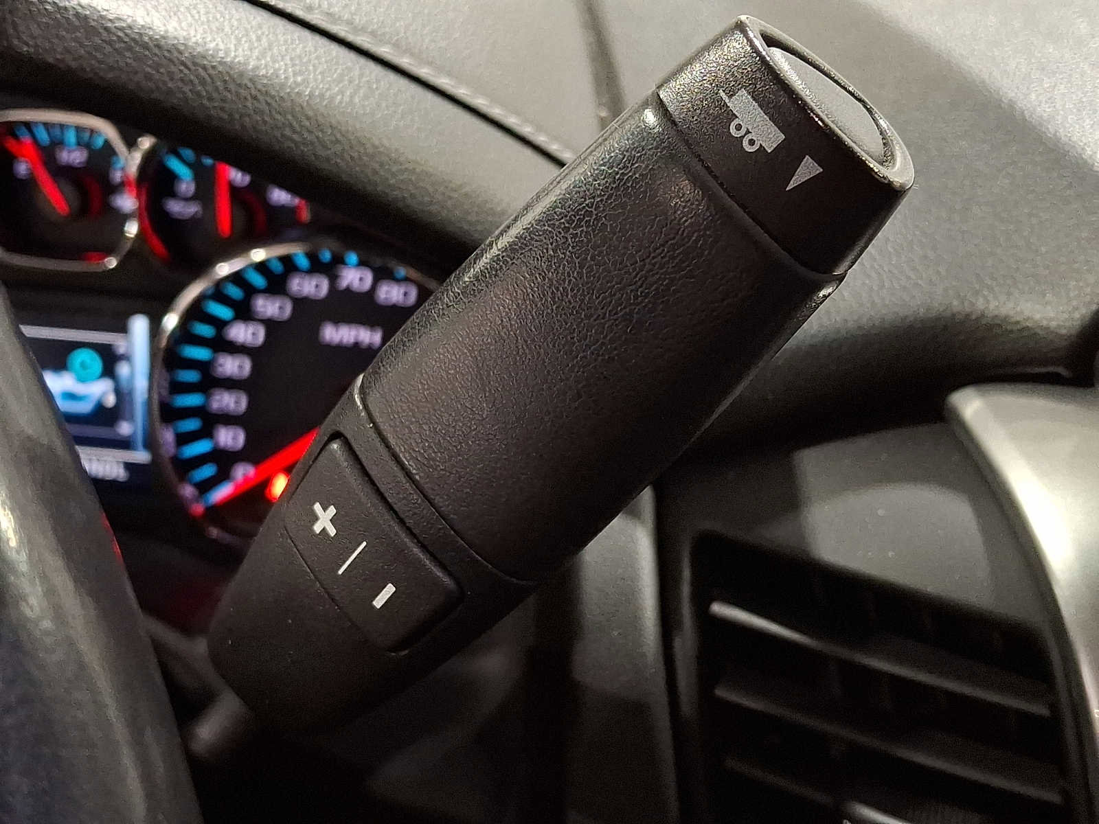 Certified 2018 Chevrolet Tahoe LT image 16