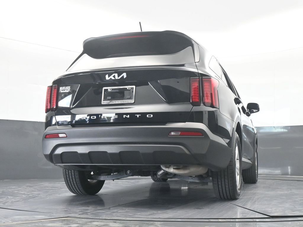 Used 2022 Kia Sorento LX image 57