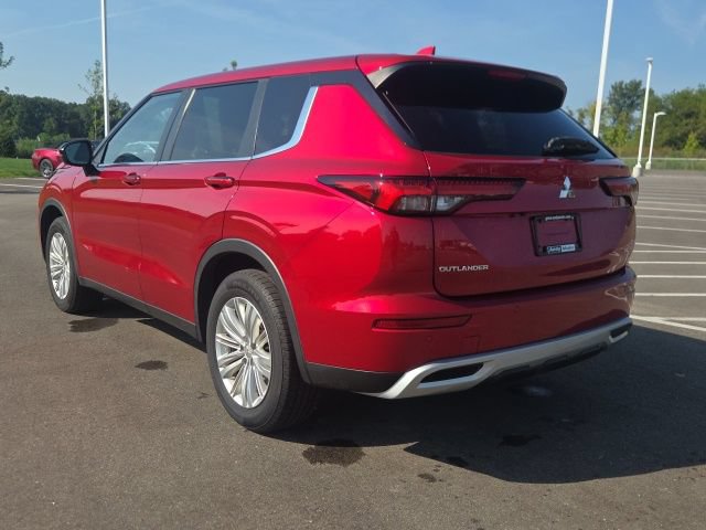 Used 2022 Mitsubishi Outlander SE FWD image 13