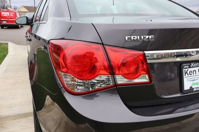 Used 2015 Chevrolet Cruze LT image 22
