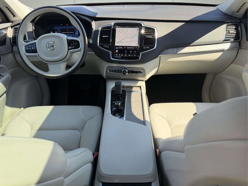 Used 2023 Volvo XC90 B6 Plus AWD/4WD image 2