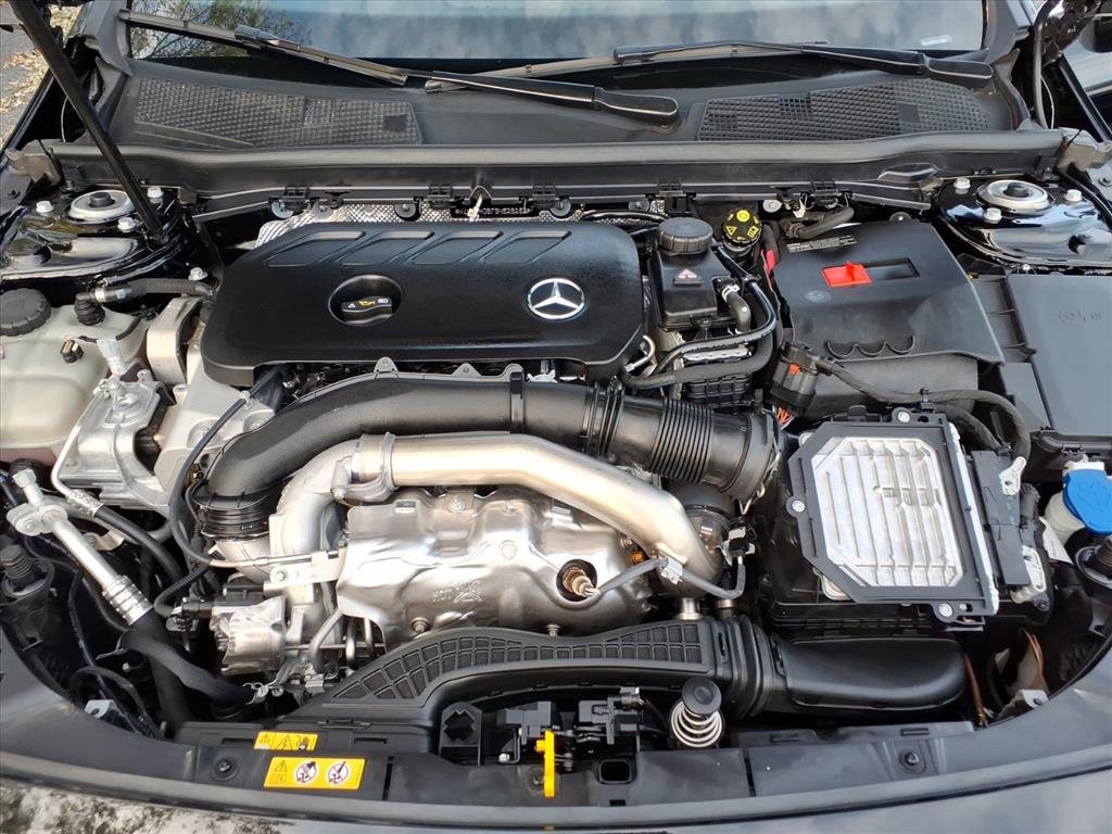 Used 2025 Mercedes-Benz CLA 250 image 30
