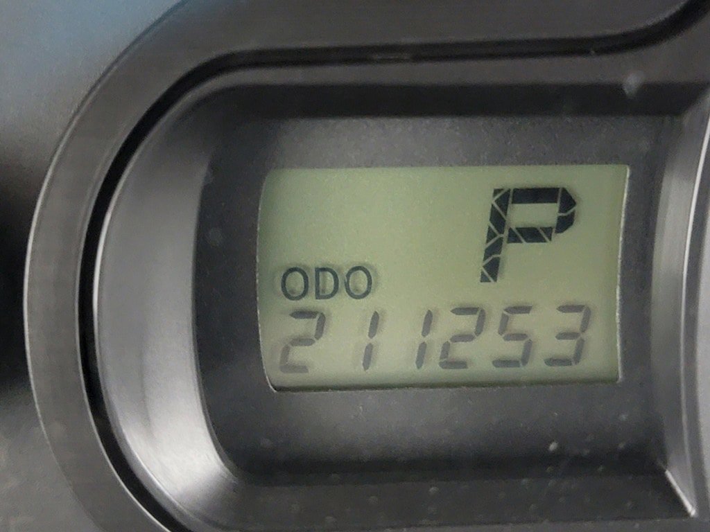 Used 2011 Toyota Sienna w/ Towing Pkg FWD image 15