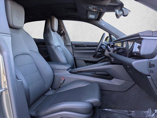 Used 2025 Porsche Macan Electric image 25