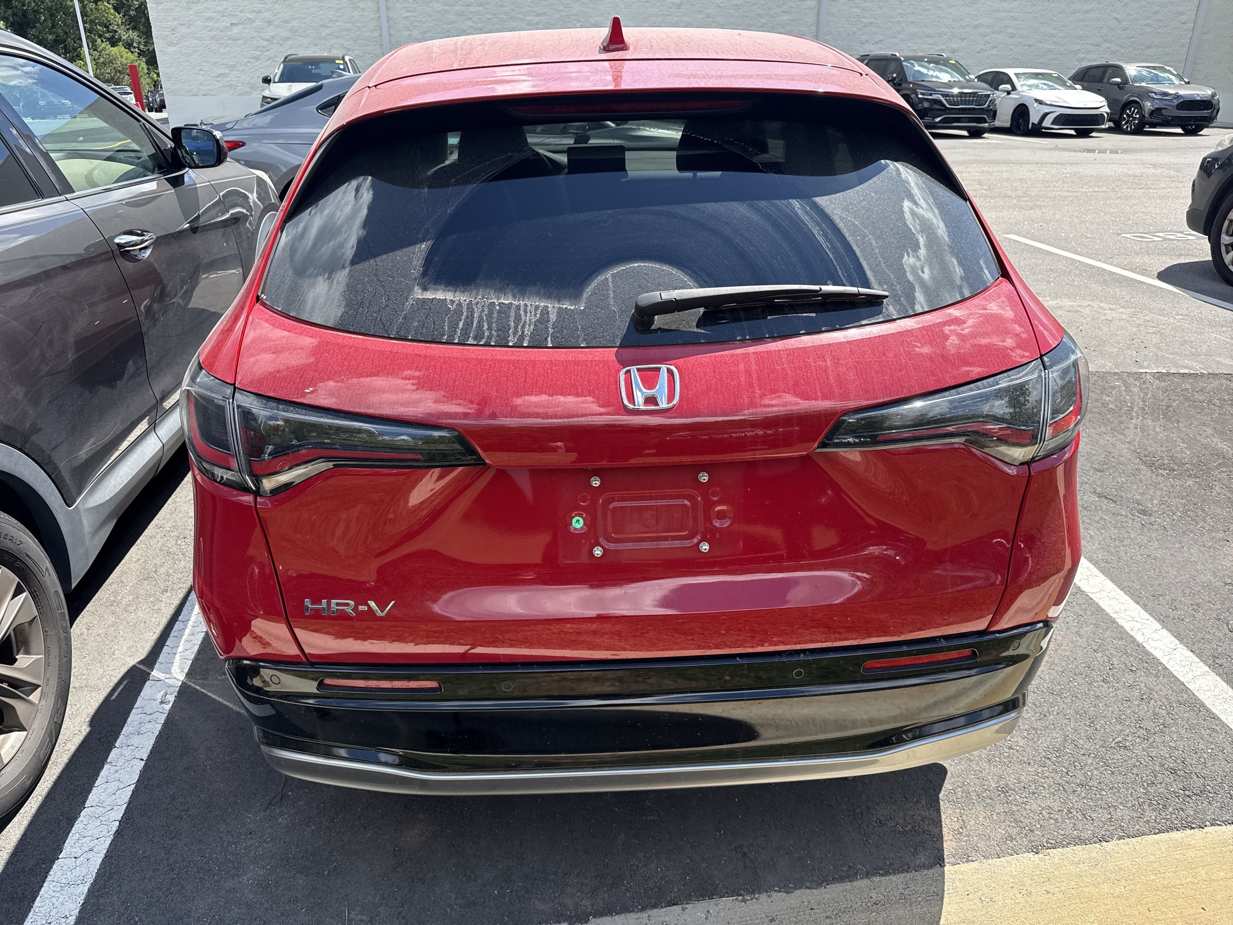 Used 2023 Honda HR-V EX-L image 7
