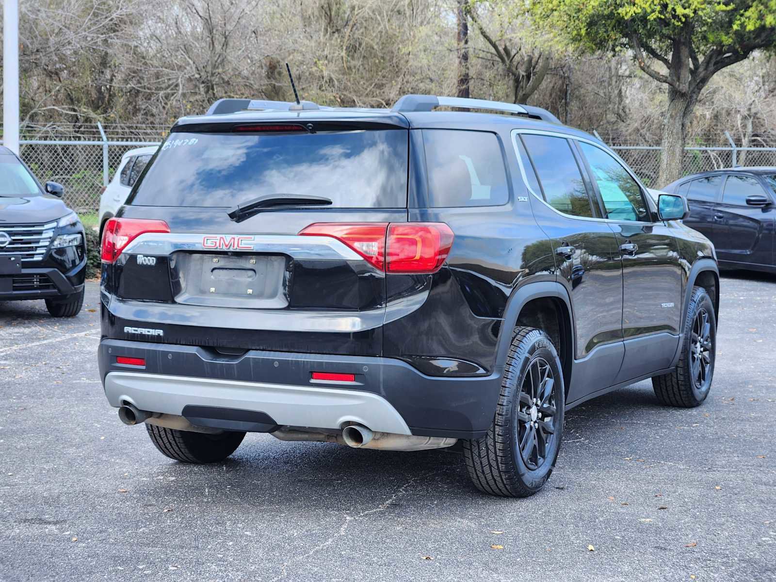 Used 2018 GMC Acadia SLT image 7