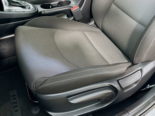 Used 2023 Kia Forte LXS w/ LXS Technology Package FWD image 9