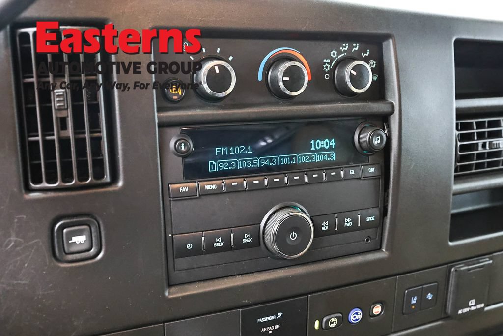 Used 2021 Chevrolet Express 3500 w/ Driver Convenience Package RWD image 19