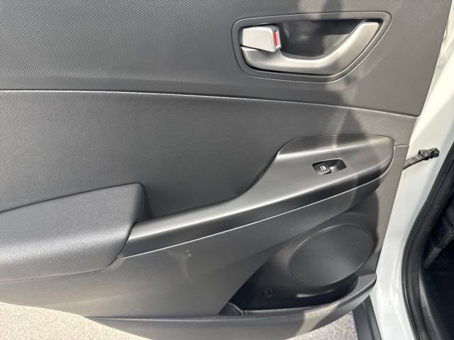 Used 2020 Hyundai Kona Ultimate w/ Cargo Package image 17