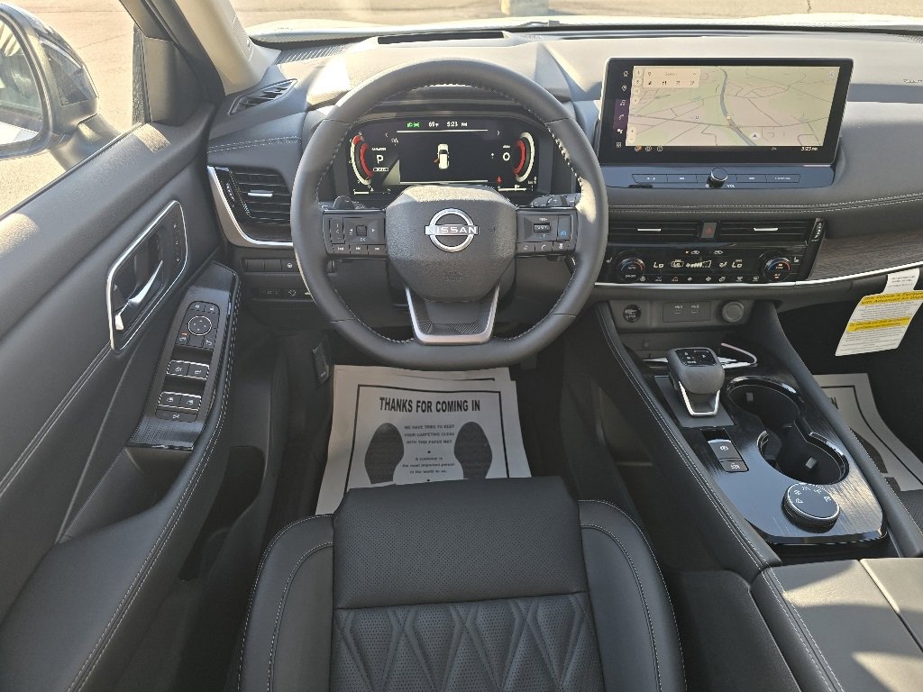 New 2026 Nissan Rogue Platinum image 4