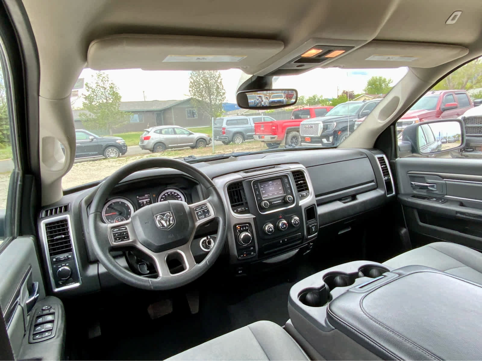 Used 2023 RAM 1500 Classic SLT AWD/4WD image 32
