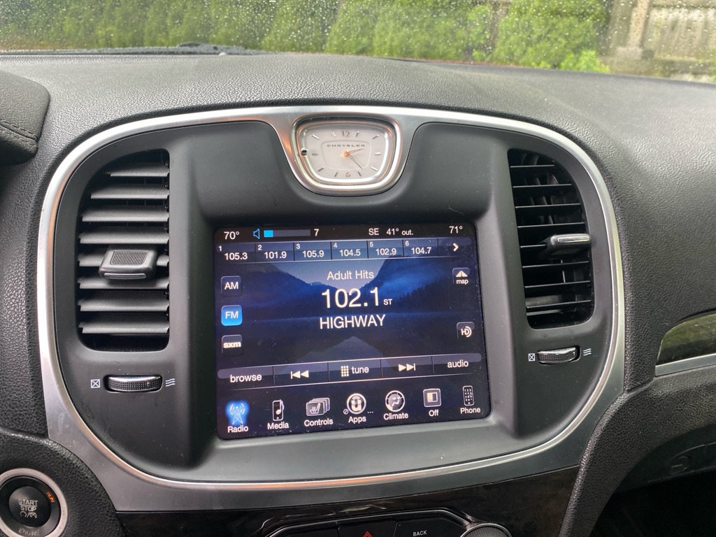 Used 2016 Chrysler 300 C AWD/4WD image 14