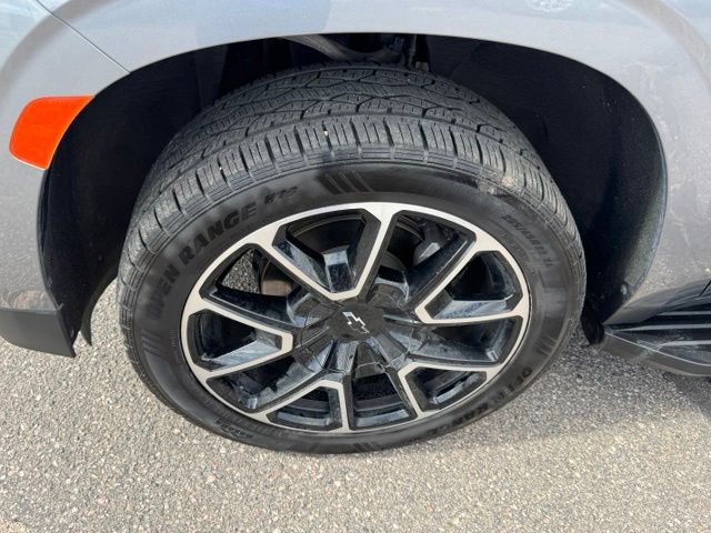 Certified 2021 Chevrolet Tahoe RST w/ Luxury Package AWD/4WD image 32