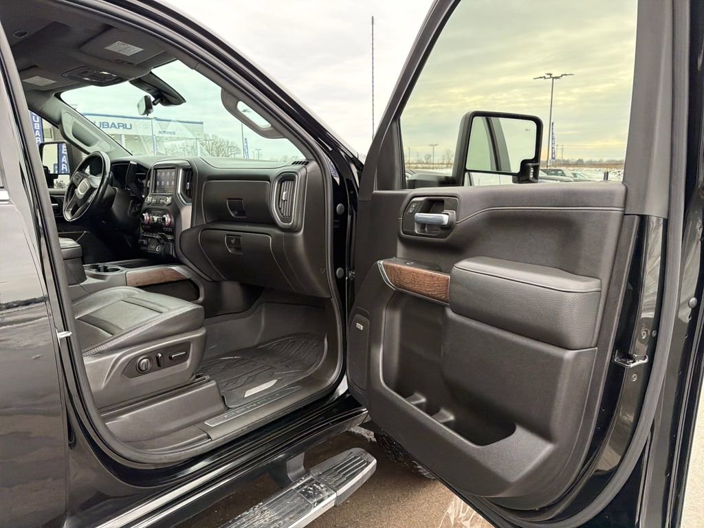 Used 2021 GMC Sierra 2500 Denali w/ Denali Ultimate Package image 26
