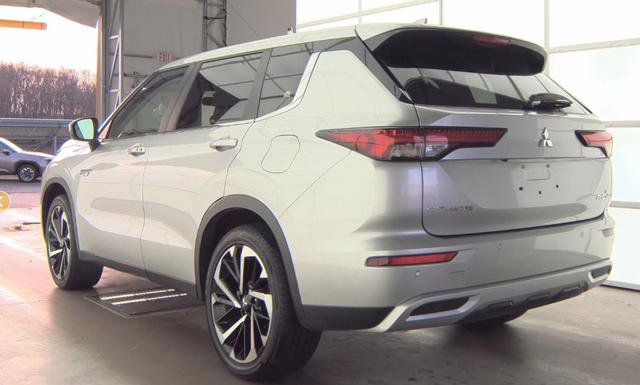 Used 2024 Mitsubishi Outlander SE image 22