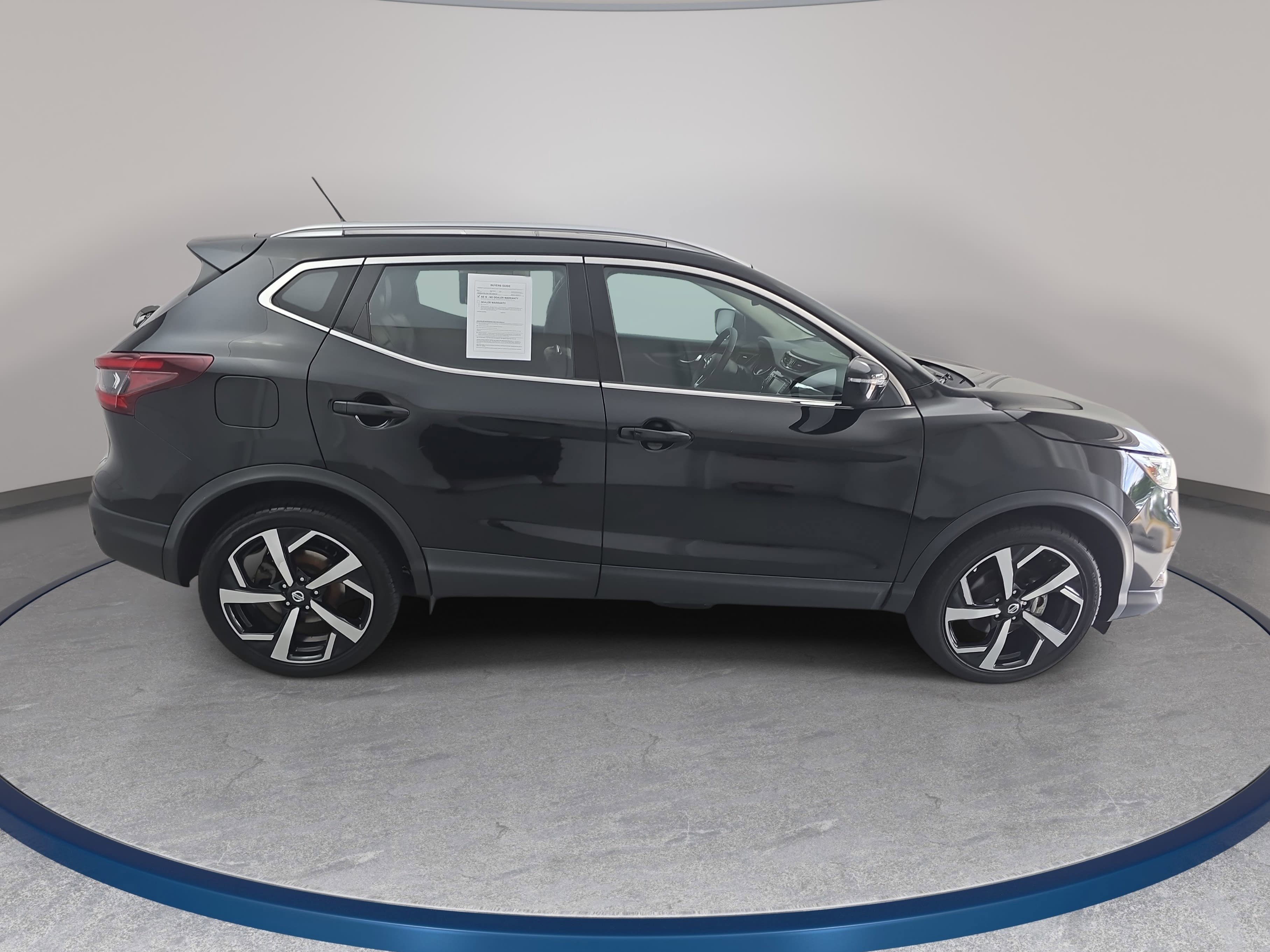 Certified 2022 Nissan Rogue Sport SL w/ Premium Package AWD/4WD image 4