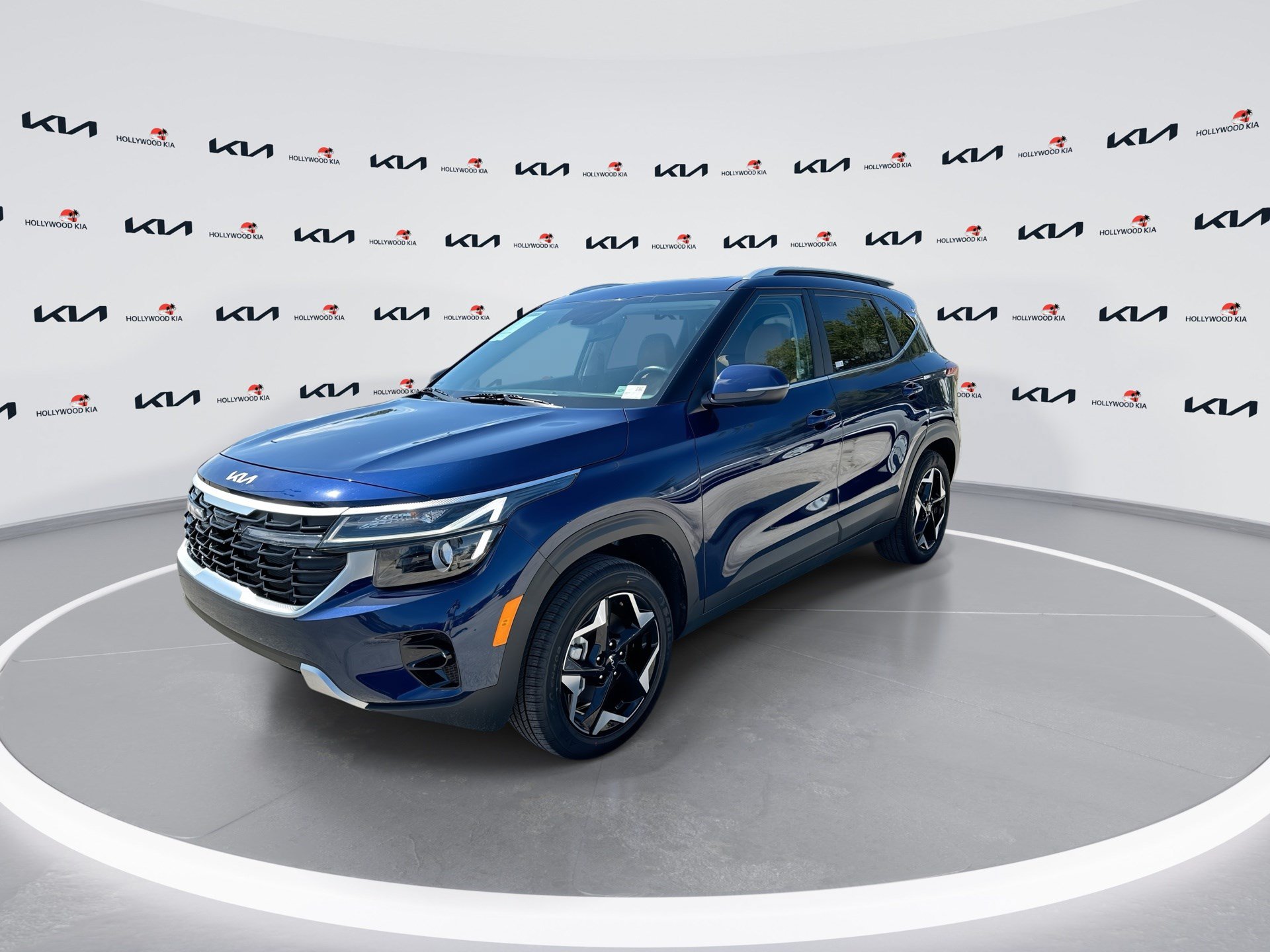Certified 2024 Kia Seltos EX AWD/4WD image 4