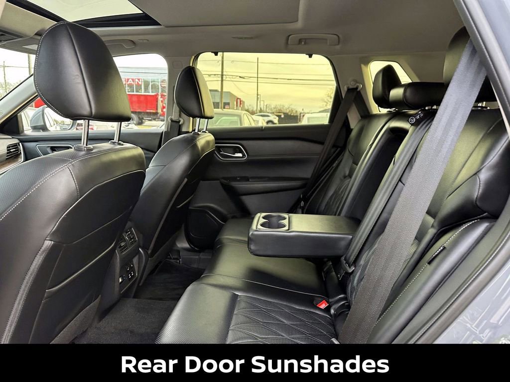 Certified 2025 Nissan Rogue Platinum w/ Tech Package image 14