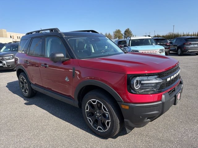 New 2026 Ford Bronco Sport Outer Banks w/ Outer Banks Tech Package+ AWD/4WD image 1