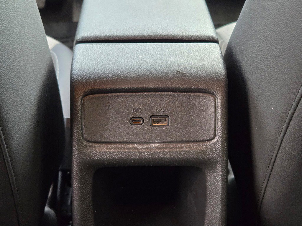 Certified 2025 Chevrolet Trax LT w/ LT Convenience Package image 16