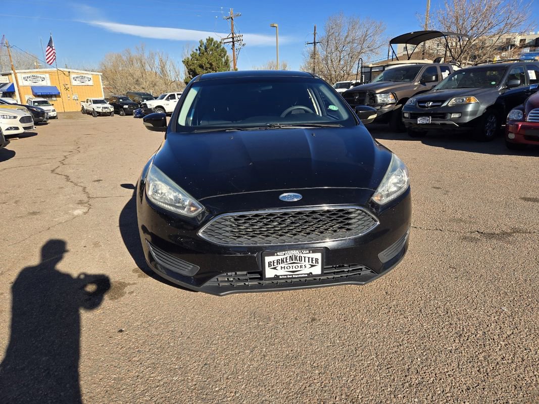 Used 2016 Ford Focus SE image 2