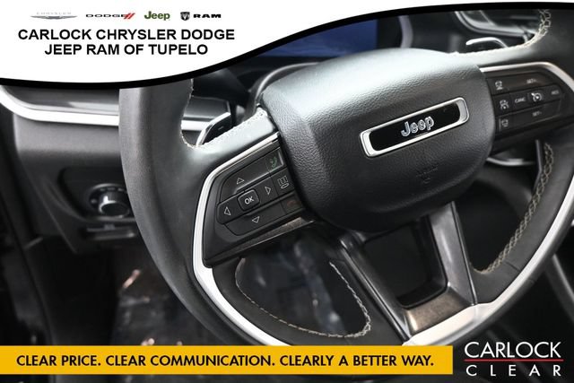 Used 2023 Jeep Grand Cherokee Altitude AWD/4WD image 17