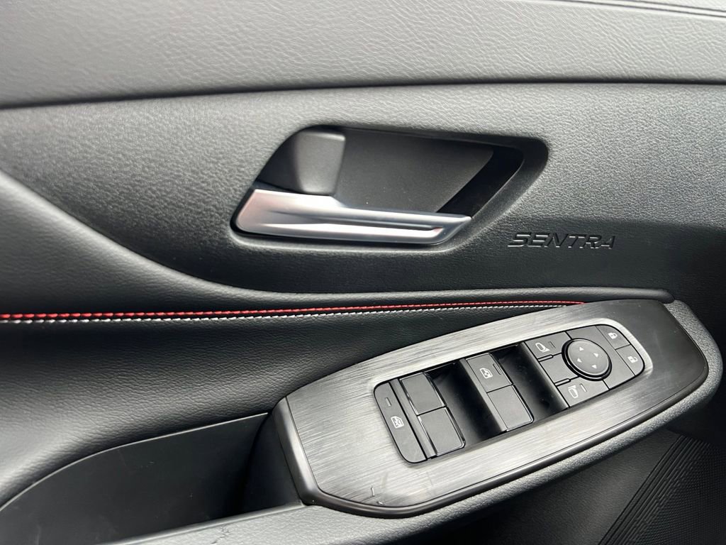 New 2026 Nissan Sentra SR w/ Floor Mat Package FWD image 13